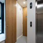 2nd Floor Stylish 2-bed *