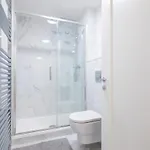2nd Floor Stylish 2-bed *