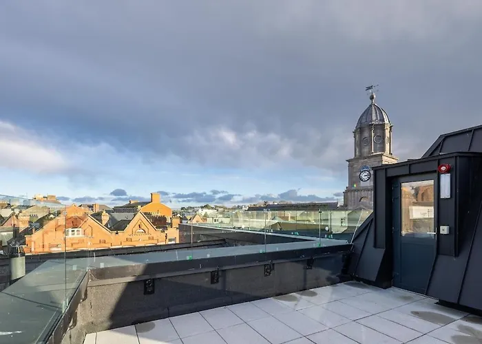 アパート 2nd Floor Stylish 2-bed